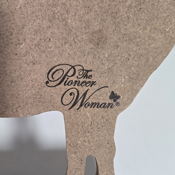 The Pioneer Woman Cow Decor - Picture 4 of 7